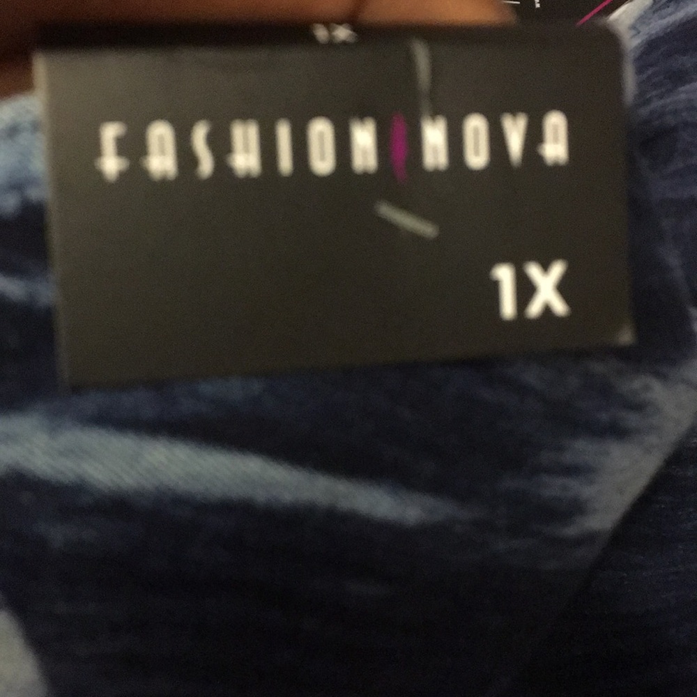 Fashion nova - Picture 3 of 4